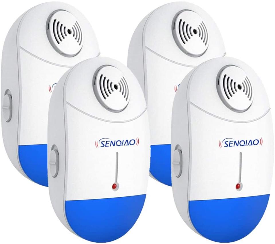 The Senqiao Indoor Pest Control Device is a chemical-free way to deter pests. Image via Amazon.