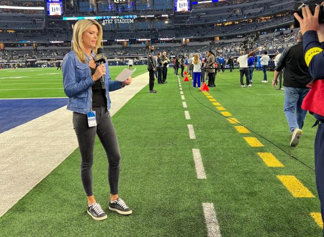 How Sunday Night Football's Melissa Stark balances football, four kids and  an opportunity few ever get