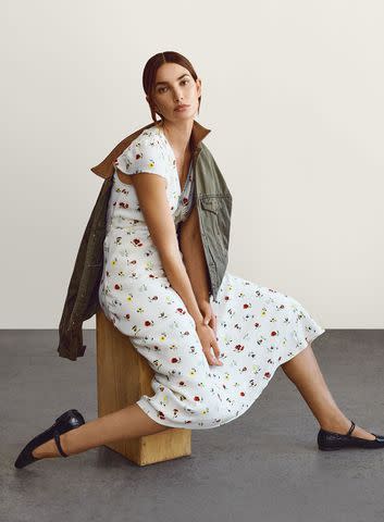 <p>courtesy gap</p> Lily Aldridge models pieces from the new Gap x Dôen capsule collection.