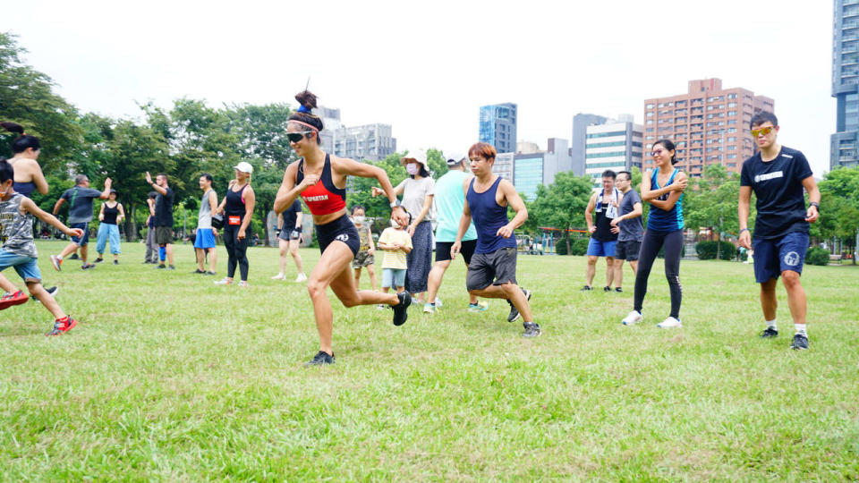 在台北大安森林公園舉辦台北最後一場戶外訓練營。官方提供