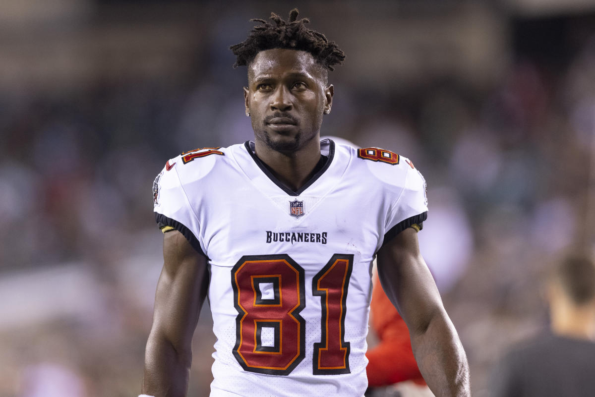 Buccaneers rule Antonio Brown out for NFC Championship Game vs