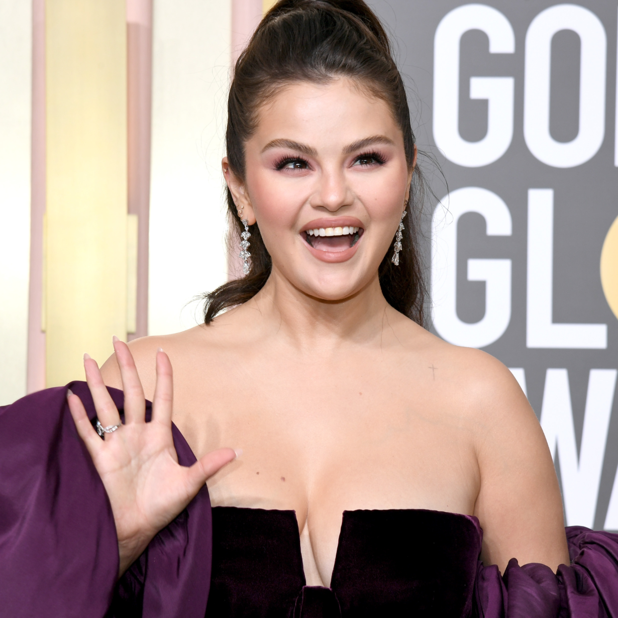  Selena Gomez attends the 80th Annual Golden Globe Awards at The Beverly Hilton on January 10, 2023. 
