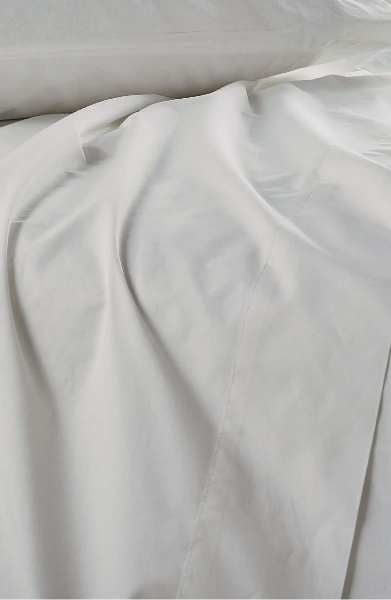 <p><strong>Flex Fit Cotton Sheet Set</strong></p><p>$60 for queen size (down from $80)</p><p><a rel="nofollow noopener" href="https://shop.nordstrom.com/s/dkny-flex-fit-cotton-sheet-set/4888279" target="_blank" data-ylk="slk:SHOP;elm:context_link;itc:0;sec:content-canvas" class="link ">SHOP</a></p>