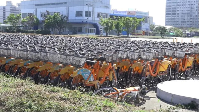 ▲iBike 1.0 部分車輛存放在梧棲消防隊，日前引發當地民眾熱議(圖／民眾提供2024.6.28)