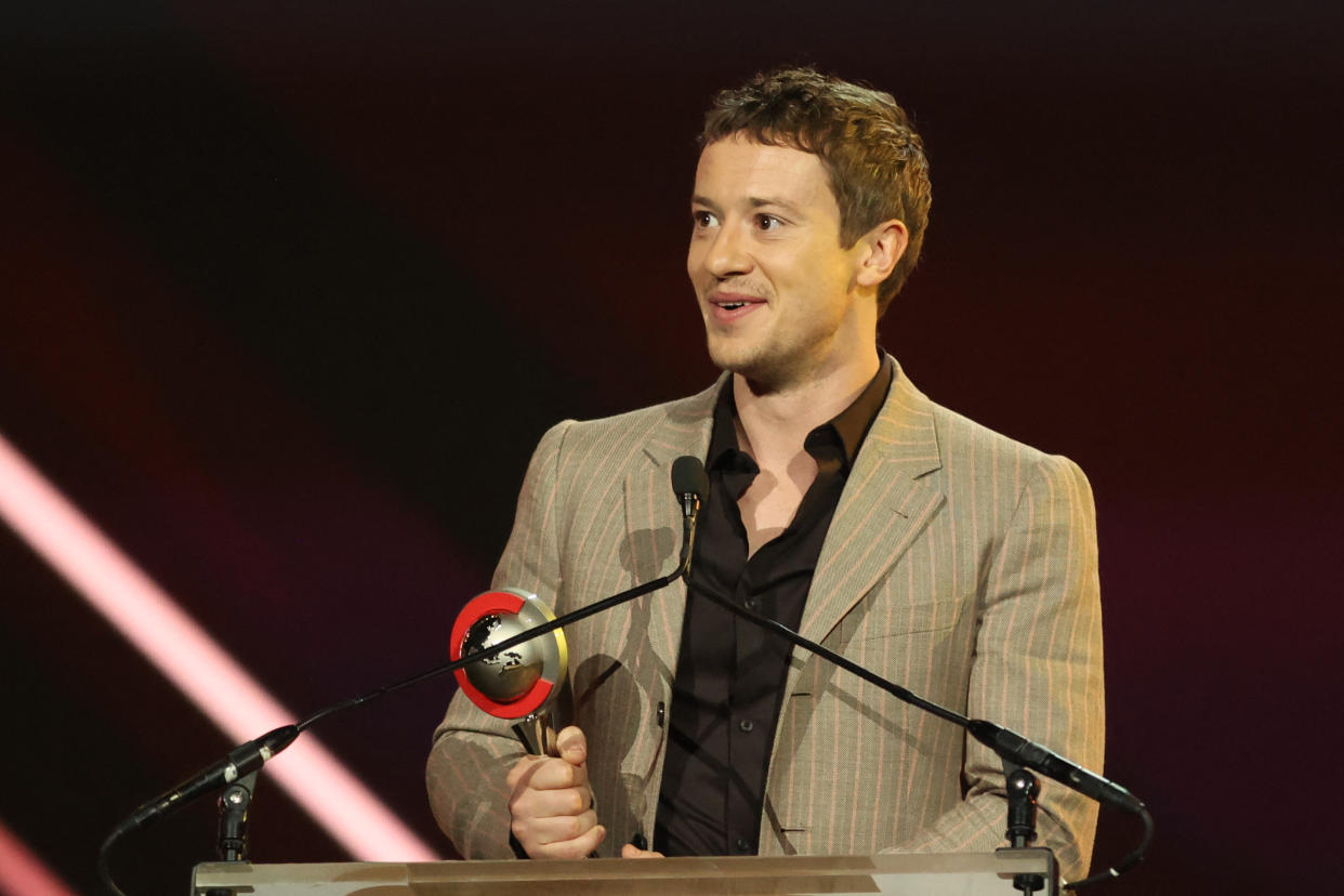 Joseph Quinn recibió el premio al Artista Revelación del año en el pasado CinemaCon cuando no estrenó nada en los últimos dos años siendo un reconocimiento que pronostica lo que se viene. (Foto de Ronda Churchill/AFP via Getty Images)