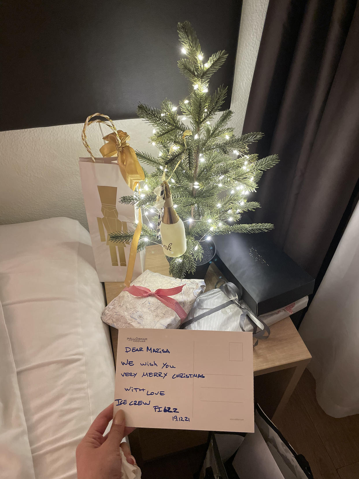 Fotieo received a letter, flowers and a little Christmas tree from the Icelandair flight attendants when she had to isolate in Reykjavik following her flight. (Marisa Fotieo)