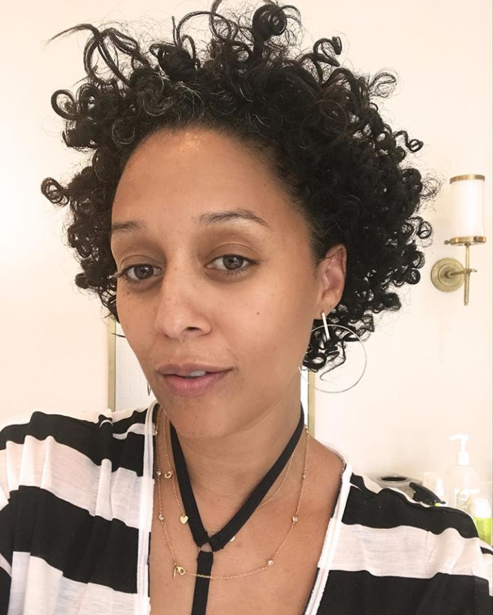 <p>The 39-year-old is a selfie pro. (Photo: Instagram/tiamowry) </p>
