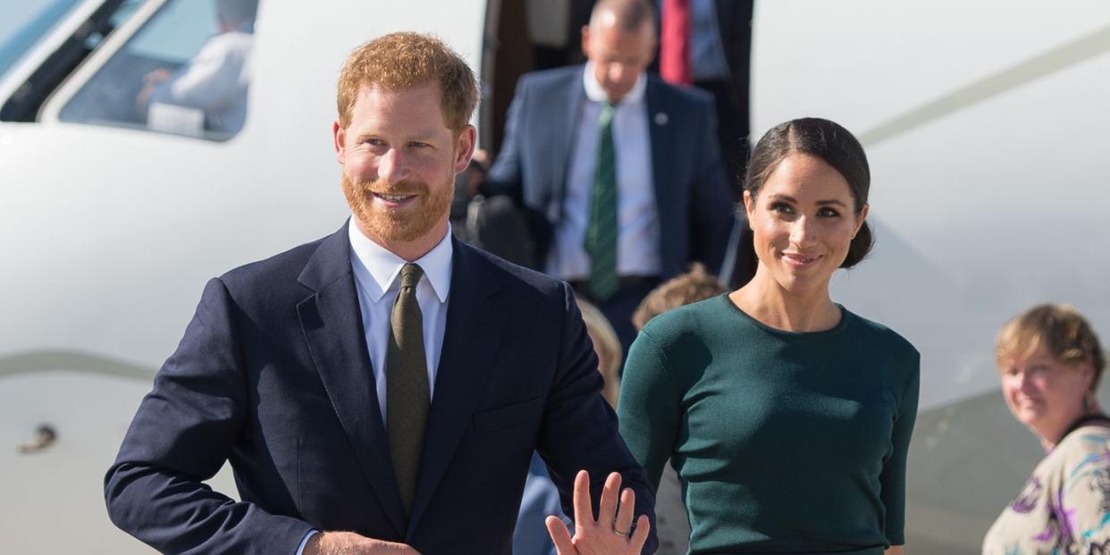 Los Duques a su llegada a Irlanda.