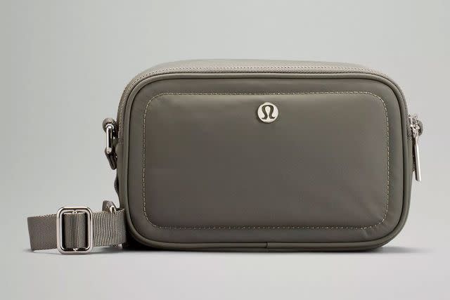 <p>Lululemon</p>