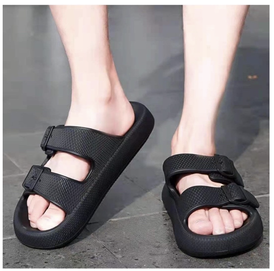 Unisex sandals. (PHOTO: Shopee)