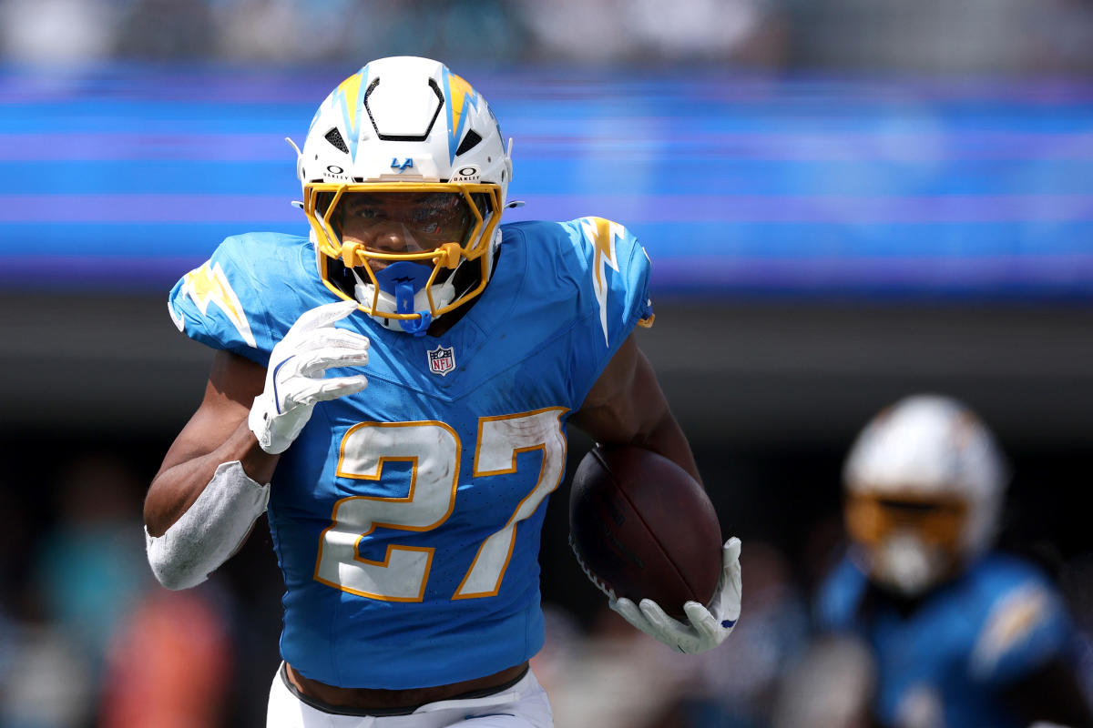 Fantasy Football Trade Analyzer: Players to trade away/for ahead of Week 3