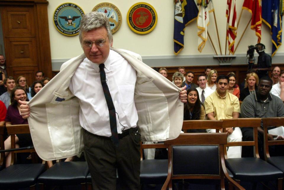 U.S. Rep. James Traficant (D-OH) poses for photographers before a House Inquiry Subcommittee hearing  to examine whether he violated congressional rules July 17, 2002 on Capitol Hill in Washington, DC (Getty Images)