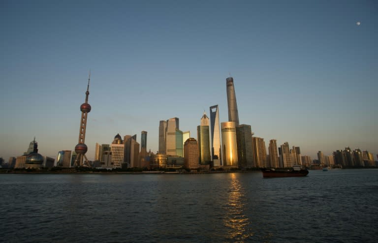 China's three-decade economic boom, which has transformed cities such as Shanghai, is at risk, the World Bank warns, urging reform of state-dominated financial sector