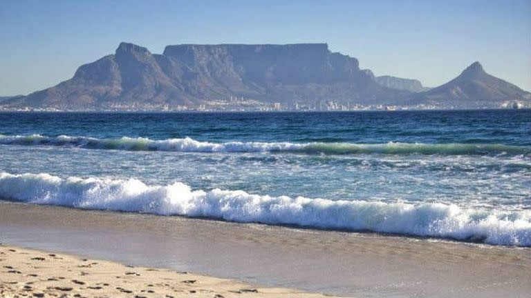 Aunque Ciudad del Cabo está prácticamente rodeada de agua, muy poca se aprovecha para el consumo humano