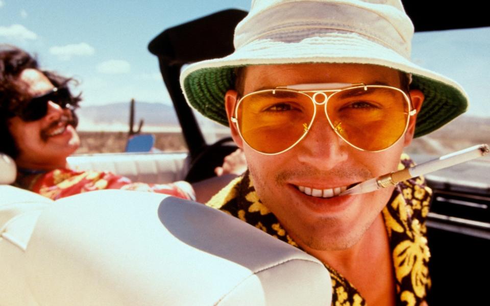 Johnny Depp and Benicio del Toro in Gilliam’s Fear and Loathing in Las Vegas, 1998 - Alamy