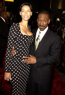 Eddie Murphy and his wife Nicole at the Hollywood premiere of Warner Brothers' Showtime