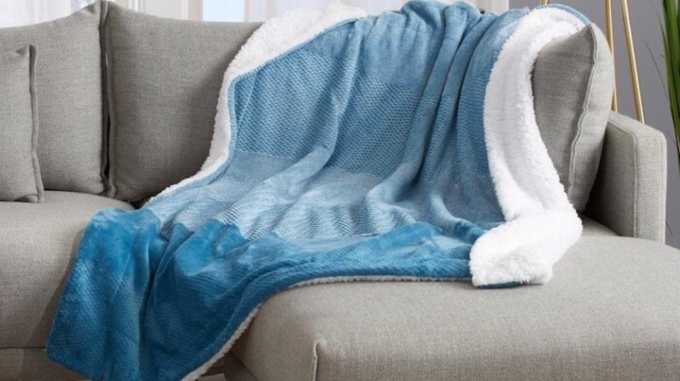 Best Wayfair gifts: Sherpa throw blanket