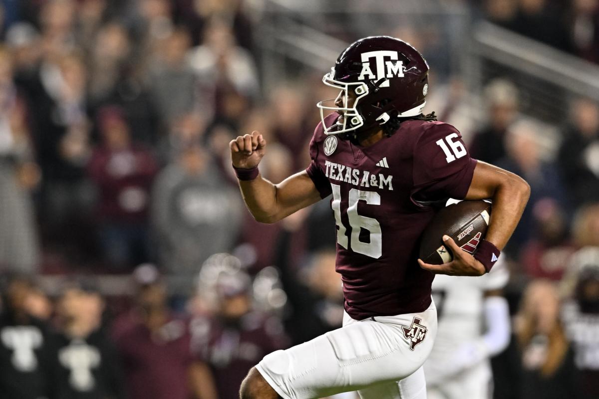 Max Johnson, top players in the Texas A&M vs. Mississippi State football  game