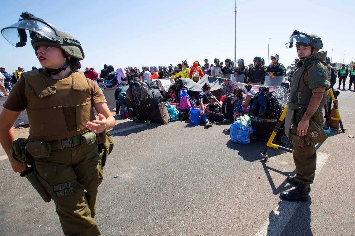 CHILE-PERÚ-MIGRANTES (AP)