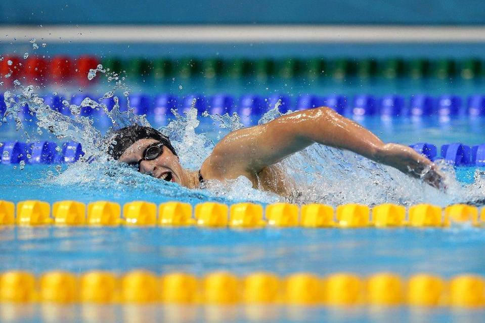 Katie Ledecky nadando