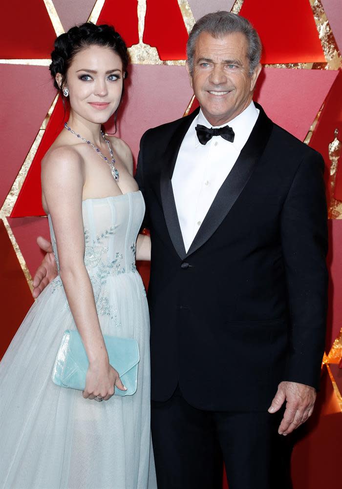 <p>61-year-old Mel Gibson and his 26-year-old girlfriend Rosalind Ross welcomed their first child on January 20. The little boy, named Lars Gerard, is the actor’s ninth child. <i>[Photo: EFE]</i> </p>