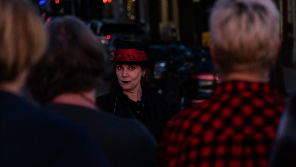 Tanya Dunckel leads the Wilmington Ghost Walk in 2019.