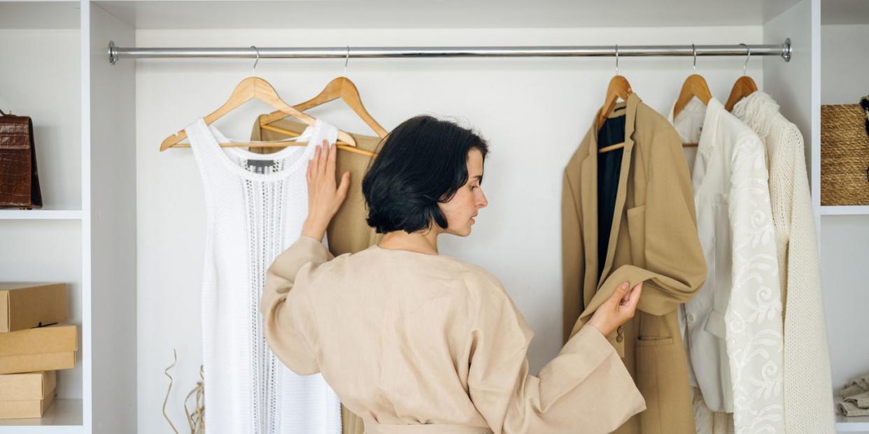 how to make wardrobe smell nice