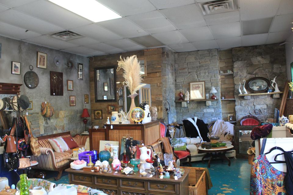 Never Ending Finds is located at 2077 US 70 Unit C in Swannanoa.