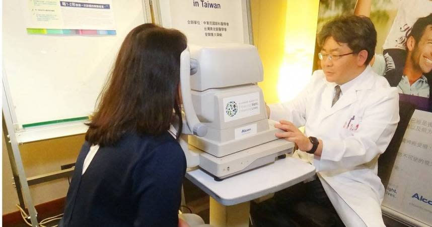 台灣近視率節節高升，年齡也愈來愈年輕，醫師提醒，若是變成高度近視，未來罹患嚴重眼疾機率將大幅增加。（示意圖／報系資料照）