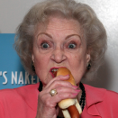 <p> Betty White unveils the &quot;Naked&quot; (vegan) hot dog at Pink Hot Dog. </p>
