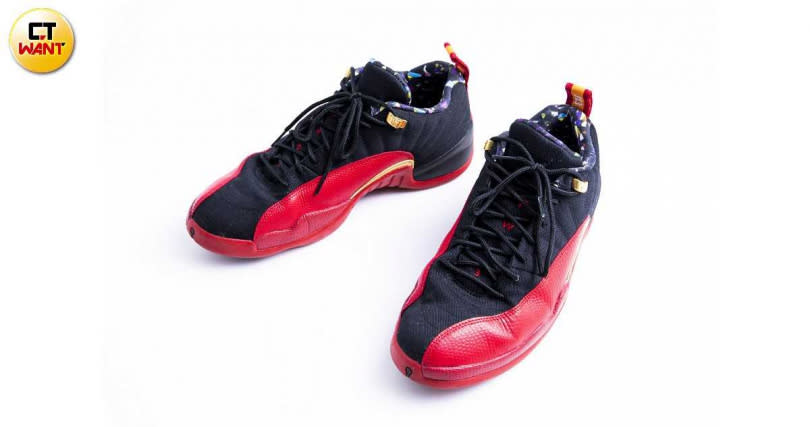 Air Jordan 12 Low SE “Super Bowl”　$5200（圖／莊立人攝）