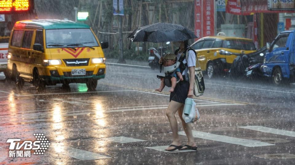 未來一週，全台各地有機率降下午後雷陣雨。（圖/葉志明攝）