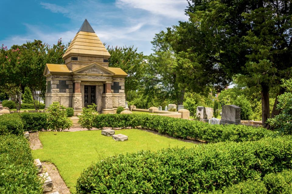 Oakland Cemetery