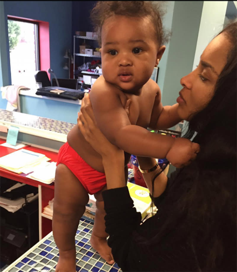 <p>Aw — it’s nice to see Future and Ciara keeping the peace. The rapper posted an old photo of his ex holding their son, Future. “I appreciate u more than u know, our son is an incredible kid,” he wrote. “We made a king,Happy Mothers Day C!” (Photo: <a rel="nofollow noopener" href="https://www.instagram.com/p/BUGBJNFFto7/?taken-by=future" target="_blank" data-ylk="slk:Future via Instagram;elm:context_link;itc:0;sec:content-canvas" class="link ">Future via Instagram</a>) </p>