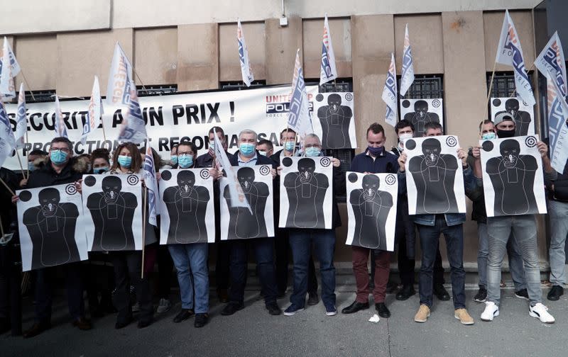 French police protest in front of the police station in Champigny-sur-Marne