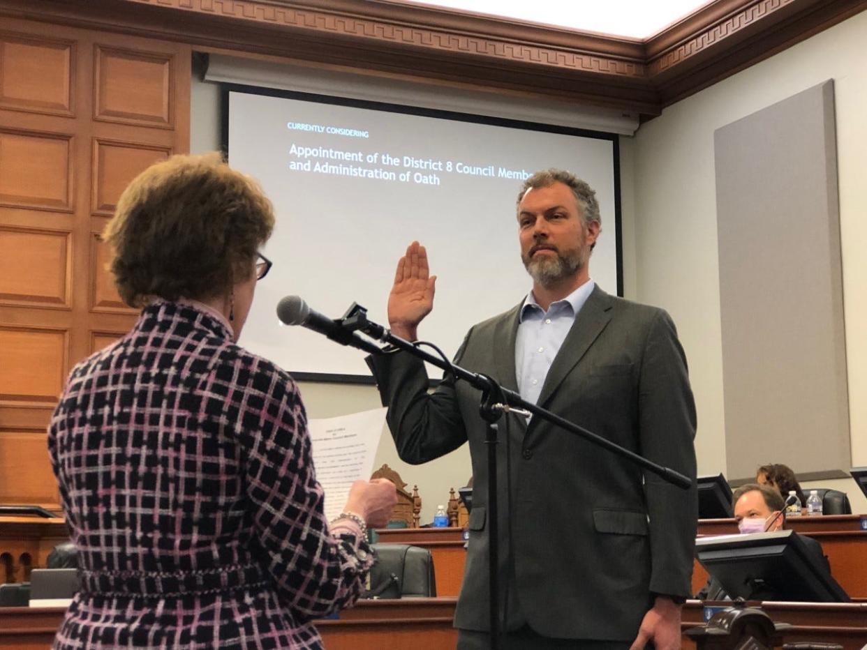 Ben Reno-Weber is sworn in Thursday as Louisville Metro Council's District 8 representative.