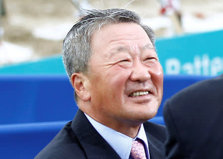 FILE PHOTO - LG Group chairman Koo Bon-moo meets U.S. President Barack Obama (not pictured) as they attend the groundbreaking of a factory for Compact Power Inc. in Holland, Michigan, U.S. July 15, 2010. REUTERS/Kevin Lamarque/File Picture