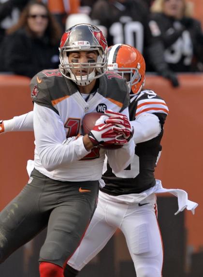 Mike Evans makes yet another house call (AP Photo/David Richard)