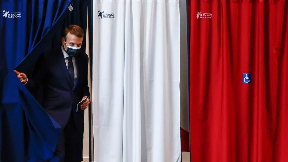 Präsident Emmanuel Macron geht als Verlierer aus der ersten Runde der Regionalwahlen hervor.