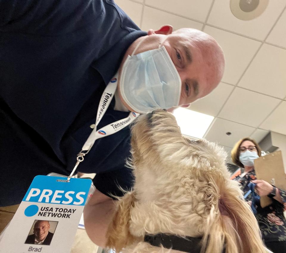 I loved hanging with sweet goldendoodle Nic at Ascension Saint Thomas Midtown this week! He's such a good boy