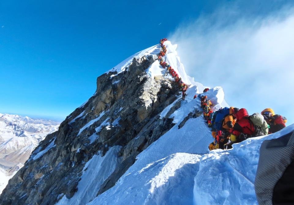 The viral photograph, a prelude to Everest’s deadliest day in years.