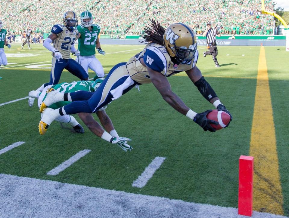 Una jugada en el fútbol canadiense