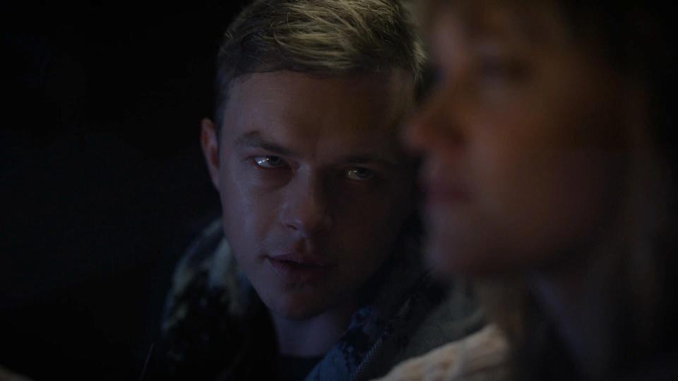 Carl (Dane DeHaan) turns into a nightmare for LA rideshare driver Clare (Maika Monroe) in the thriller "The Stranger."