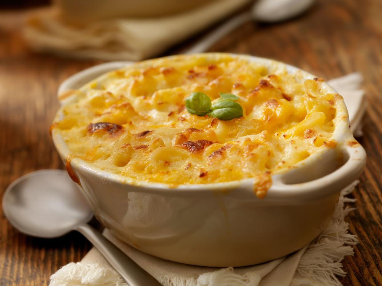 Baked Macaroni and Cheese with Fresh Basil