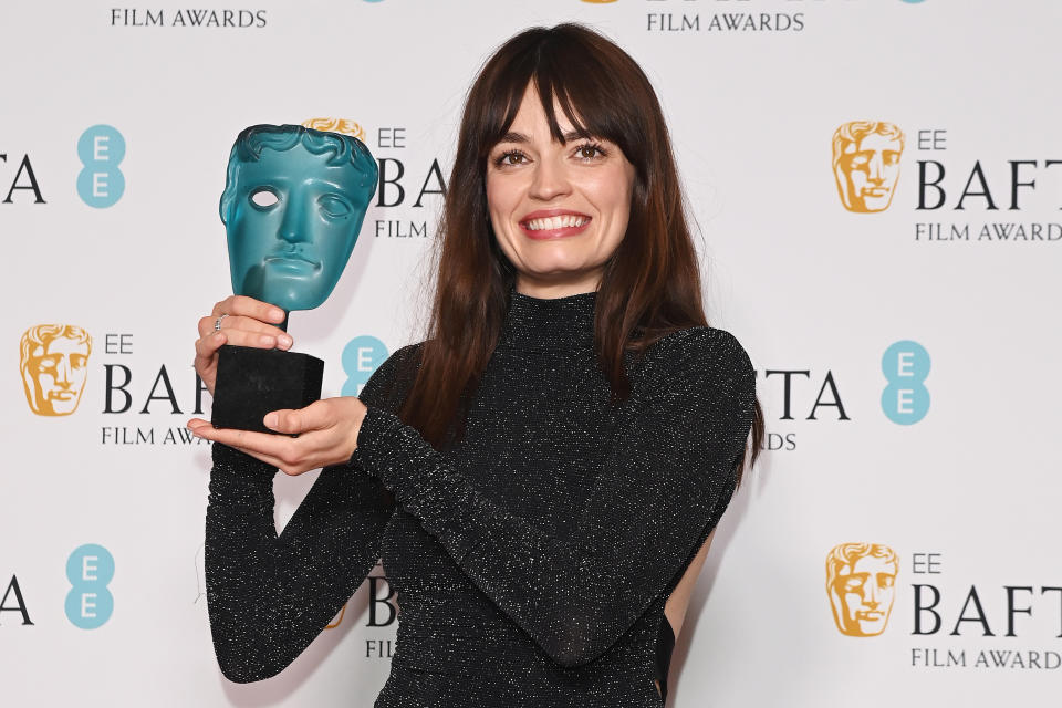 LONDON, ENGLAND - FEBRUARY 19: Emma Mackey, winner of the EE Rising Star Award, poses in the Winners Room at the EE BAFTA Film Awards 2023 at The Royal Festival Hall on February 19, 2023 in London, England. (Photo by Alan Chapman/Dave Benett/Getty Images)