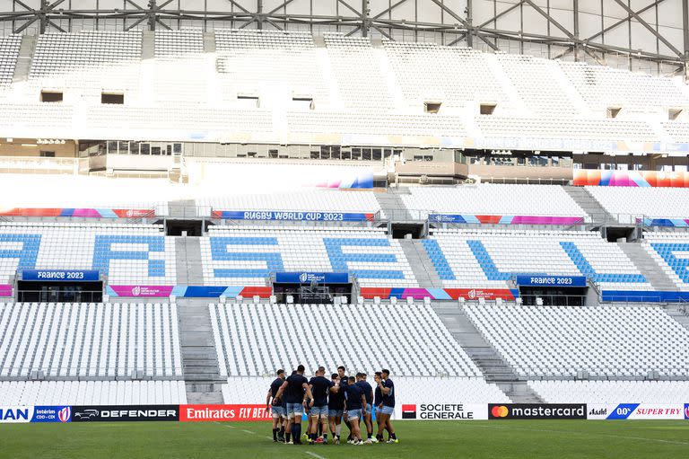 Más de 60.000 espectadores, con mayoría de ingleses pero miles de argentinos, presenciarán el encuentro inicial del grupo D del Mundial de rugby; allí los Pumas vencieron a Francia en un test match de 2004.