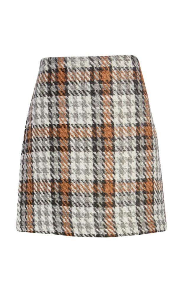The Mini Skirt is Back — Here's How to Wear the Trend Now Through