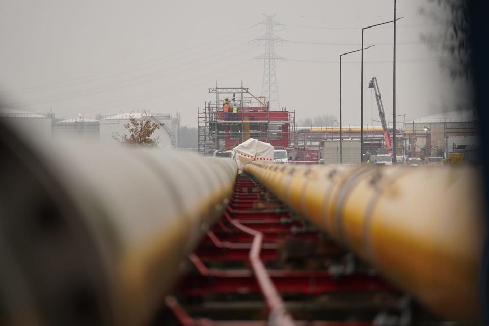 In Brunsbüttel wurde in den vergangenen Monaten im Eilverfahren ein Flüssiggas-Terminal gebaut. - Copyright: picture alliance