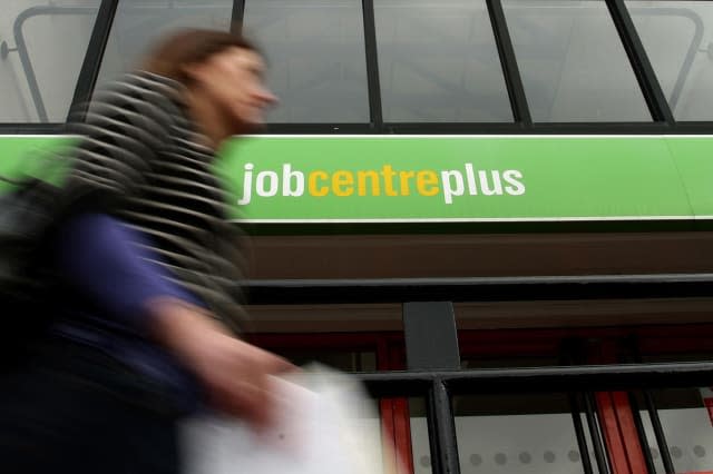 £12k lower pay without degree'