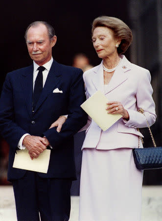 FILE PHOTO: Grand Duke Jean of Luxembourg and his wife Josephine Charlotte leave the Brussels Saint Michel Cathedral July 30, 1994. REUTERS/Yves Herman/File Photo